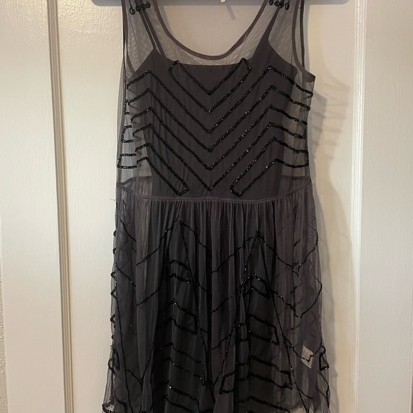 Free people beaded slip with black slip included - Picture 2 of 6